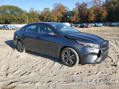 Czwarte zdjęcie samochodu z boku: 2022 KIA FORTE FE VIN:3KPF24AD1NE462160 - miniatura