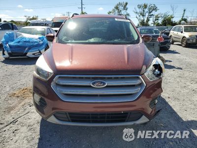 Piąte zdjęcie samochodu w środku: 2018 FORD ESCAPE SE VIN:1FMCU9GD4JUA81475 - miniatura