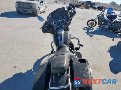 Zdjęcie 6 z 9 samochodu: 2007 HARLEY-DAVIDSON FLHTCUI VIN:1HD1FC4137Y688898 - miniatura