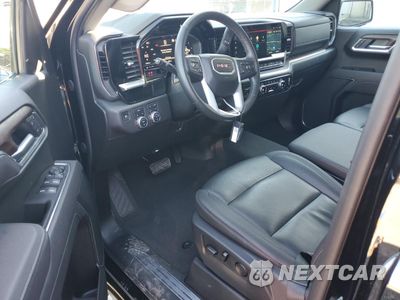 Zdjęcie 8 z 13 samochodu: 2025 GMC SIERRA K1500 SLT VIN:1GTUUDEDXSZ292683 - miniatura