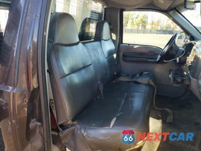 Zdjęcie 11 z 13 samochodu: 2002 FORD F450 SUPER DUTY VIN:1FDXF46F82EB02695 - miniatura