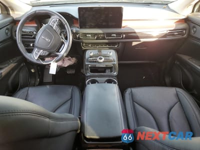 Zdjęcie 8 z 15 samochodu: 2023 LINCOLN NAUTILUS RESERVE VIN:2LMPJ8K96PBL05520 - miniatura