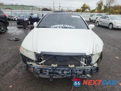 Piąte zdjęcie samochodu w środku: 2004 ACURA TL VIN:19UUA66264A038781 - miniatura