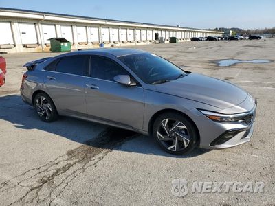 Czwarte zdjęcie samochodu z boku: 2024 HYUNDAI ELANTRA LIMITED VIN:KMHLN4DJ2RU114222 - miniatura