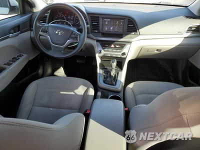 Zdjęcie 8 z 12 samochodu: 2017 HYUNDAI ELANTRA SE VIN:5NPD74LF0HH136082 - miniatura