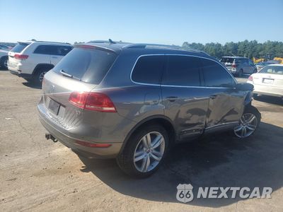Trzecie zdjęcie samochodu z tyłu: 2012 VOLKSWAGEN TOUAREG V6 VIN:WVGEF9BP1CD009740 - miniatura