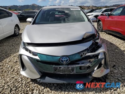 Piąte zdjęcie samochodu w środku: 2018 TOYOTA PRIUS PRIME VIN:JTDKARFP8J3074118 - miniatura