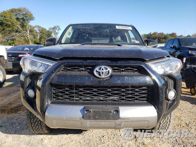 Piąte zdjęcie samochodu w środku: 2019 TOYOTA 4RUNNER SR5/SR5 PREMIUM VIN:JTEBU5JR9K5732359 - miniatura