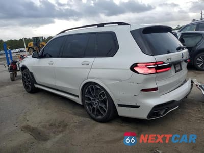 Drugie zdjęcie samochodu z przodu: 2023 BMW X7 XDRIVE40I VIN:5UX23EM06P9P35206 - miniatura