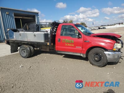 Czwarte zdjęcie samochodu z boku: 2004 FORD F350 SUPER DUTY VIN:1FDWF36P24EC25040 - miniatura