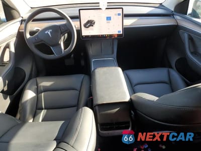 Zdjęcie 8 z 11 samochodu: 2025 TESLA MODEL Y VIN:7SAYGDEE9SF263959 - miniatura