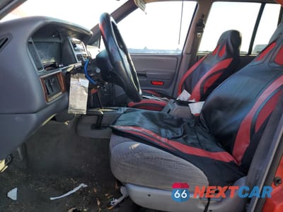 Zdjęcie 7 z 13 samochodu: 1998 JEEP GRAND CHEROKEE LAREDO VIN:1J4GZ58Y0WC280192 - miniatura