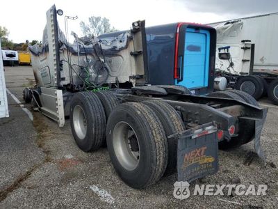 Piąte zdjęcie samochodu w środku: 2016 FREIGHTLINER CASCADIA 125 SEMI TRUCK VIN:1FUJGLD52GLGD7415 - miniatura
