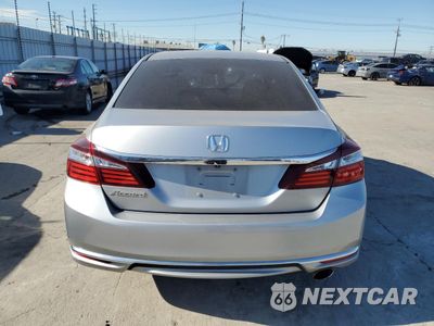 Zdjęcie 6 z 13 samochodu: 2017 HONDA ACCORD LX VIN:1HGCR2F39HA108074 - miniatura