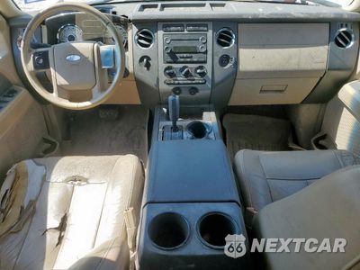 Zdjęcie 8 z 13 samochodu: 2008 FORD EXPEDITION XLT VIN:1FMFU16558LA44900 - miniatura
