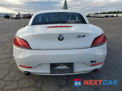 Zdjęcie 6 z 13 samochodu: 2009 BMW Z4 SDRIVE35I VIN:WBALM73599E381751 - miniatura