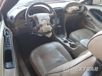 Zdjęcie 8 z 14 samochodu: 2002 FORD MUSTANG VIN:1FAFP44402F110921 - miniatura