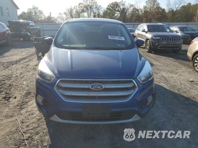 Piąte zdjęcie samochodu w środku: 2017 FORD ESCAPE SE VIN:1FMCU0GD7HUB34739 - miniatura