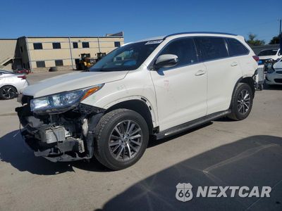 2018 TOYOTA HIGHLANDER SE 5TDKZRFH6JS533548 - główne zdjęcie licytacji z USA - miniatura