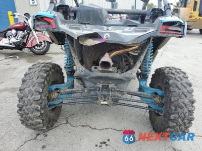 Zdjęcie 9 z 11 samochodu: 2022 CANAM MAVERICK X3 DS TURBO - DUNE BUGGY VIN:3JBVGAY44NE001121 - miniatura