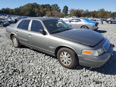 Czwarte zdjęcie samochodu z boku: 2004 FORD CROWN VICTORIA LX VIN:2FAFP74W84X150562 - miniatura
