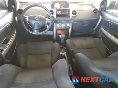 Zdjęcie 8 z 12 samochodu: 2004 TOYOTA SCION XA VIN:JTKKT624840052249 - miniatura