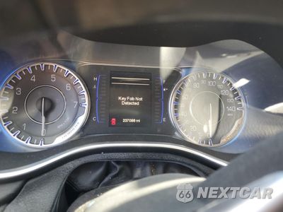 Zdjęcie 9 z 13 samochodu: 2015 CHRYSLER 200 LIMITED VIN:1C3CCCAB8FN667372 - miniatura