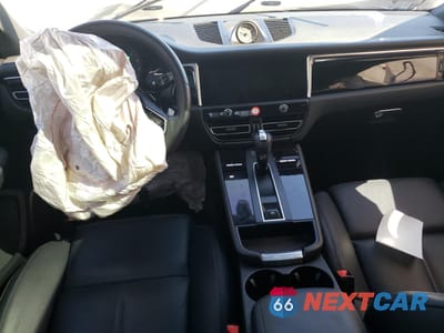 Zdjęcie 8 z 13 samochodu: 2023 PORSCHE MACAN BASE VIN:WP1AA2A51PLB14930 - miniatura