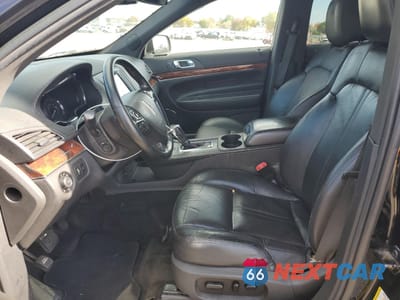 Zdjęcie 7 z 13 samochodu: 2019 LINCOLN MKT VIN:2LMHJ5NK1KBL00879 - miniatura