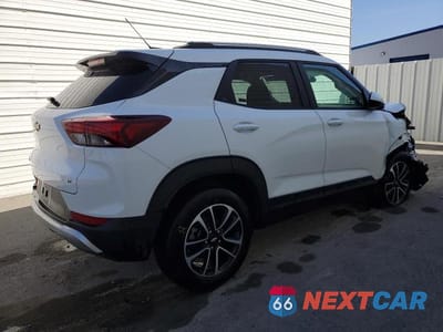 Trzecie zdjęcie samochodu z tyłu: 2025 CHEVROLET TRAILBLAZER LT VIN:KL79MRSL2SB194753 - miniatura