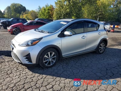 2018 TOYOTA PRIUS C JTDKDTB35J1599804 - główne zdjęcie licytacji z USA - miniatura