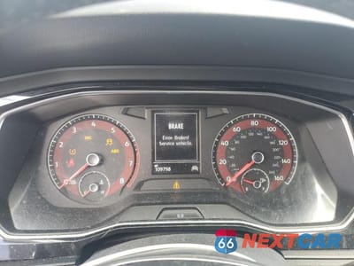Zdjęcie 9 z 12 samochodu: 2019 VOLKSWAGEN JETTA S VIN:3VWC57BU9KM116494 - miniatura