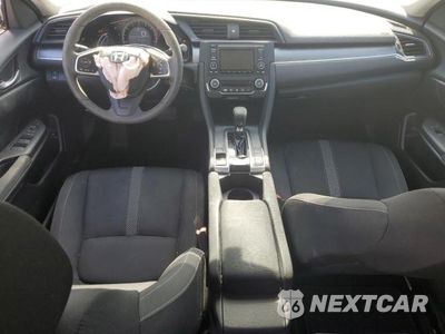Zdjęcie 8 z 12 samochodu: 2018 HONDA CIVIC LX VIN:2HGFC2F53JH523740 - miniatura