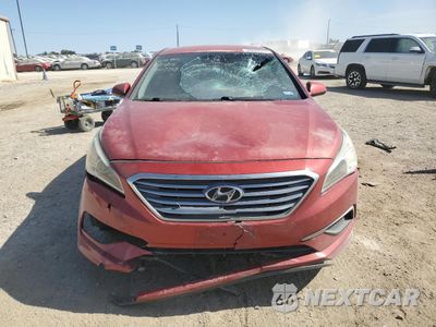 Piąte zdjęcie samochodu w środku: 2017 HYUNDAI SONATA SE VIN:5NPE24AF2HH447518 - miniatura
