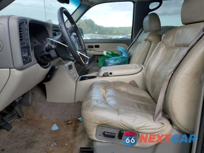 Zdjęcie 7 z 13 samochodu: 2001 CHEVROLET SUBURBAN K2500 VIN:3GNGK26U11G277209 - miniatura