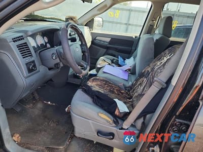 Zdjęcie 7 z 12 samochodu: 2007 DODGE RAM 1500 ST VIN:1D7HU18P97S258777 - miniatura