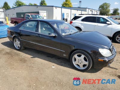 Czwarte zdjęcie samochodu z boku: 2001 MERCEDES-BENZ S 500 VIN:WDBNG75J51A183966 - miniatura