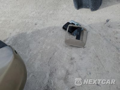 Zdjęcie 13 z 14 samochodu: 2004 TOYOTA SIENNA XLE VIN:5TDZA22C24S160617 - miniatura