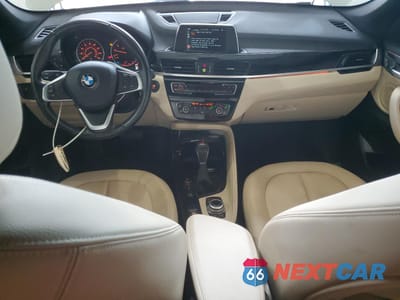 Zdjęcie 8 z 13 samochodu: 2016 BMW X1 XDRIVE28I VIN:WBXHT3C37G5F66189 - miniatura