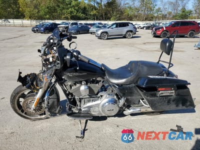 Trzecie zdjęcie samochodu z tyłu: 2013 HARLEY-DAVIDSON FLHX STREET GLIDE VIN:1HD1KBM18DB677271 - miniatura