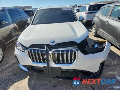 Piąte zdjęcie samochodu w środku: 2026 BMW X1 XDRIVE28I VIN:WBX73EF09T5409344 - miniatura