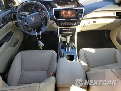 Zdjęcie 8 z 14 samochodu: 2017 HONDA ACCORD TOURING HYBRID VIN:JHMCR6F75HC030002 - miniatura