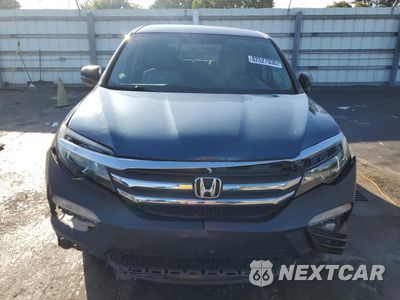 Piąte zdjęcie samochodu w środku: 2018 HONDA PILOT LX VIN:5FNYF5H18JB010029 - miniatura