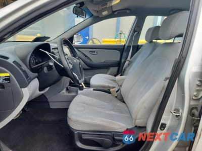 Zdjęcie 7 z 14 samochodu: 2009 HYUNDAI ELANTRA GLS VIN:KMHDU46D29U629820 - miniatura