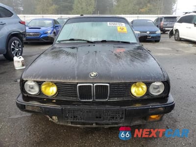 Piąte zdjęcie samochodu w środku: 1989 BMW 325 I VIN:WBAAA1309K4206106 - miniatura