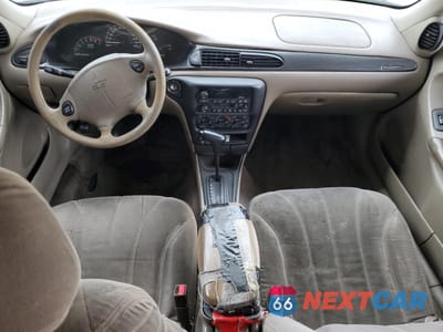 Zdjęcie 8 z 14 samochodu: 2001 CHEVROLET MALIBU VIN:1G1ND52J21M675736 - miniatura