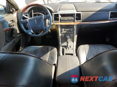 Zdjęcie 8 z 12 samochodu: 2011 LINCOLN MKZ VIN:3LNHL2GC9BR754924 - miniatura