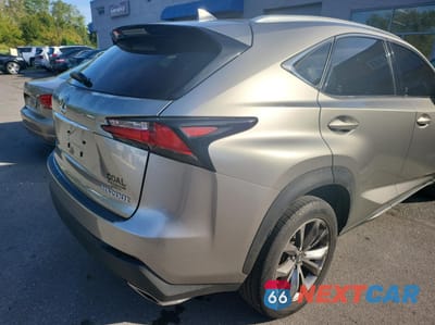 Czwarte zdjęcie samochodu z boku: 2017 LEXUS NX 200T BASE VIN:JTJYARBZ1H2052993 - miniatura