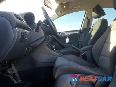 Zdjęcie 7 z 13 samochodu: 2012 VOLKSWAGEN GOLF VIN:WVWDM7AJ8CW303146 - miniatura