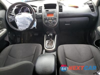 Zdjęcie 8 z 13 samochodu: 2012 KIA SOUL + VIN:KNDJT2A64C7388517 - miniatura